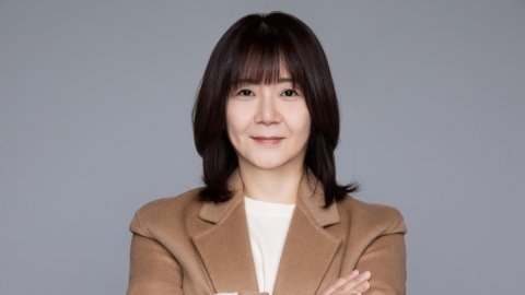 Seo Hyun-joo, general producer of Starship, wins the Best Creator category of 'AAA 2024'