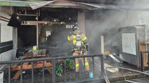 At the restaurant in Hwaseong, Gyeonggi Province, the fire...10 people evacuated.