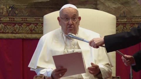 Pope "Tragedy in Gaza, disgraceful" ...Israel "Attacks are an act of defense."