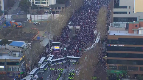  윤 대통령 영장실질심사 휴정...오후 5시 40분 재개