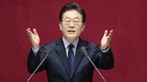 이재명 "노동시간 줄이고 '주4일 근무'로 나아가야"