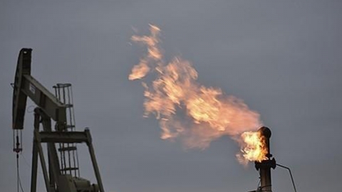 국제 유가, 러시아 원유 생산 목표치 미달로 1.9%↑