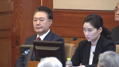  대통령 측 "지금처럼 계속되면 대리인단 중대 결심"