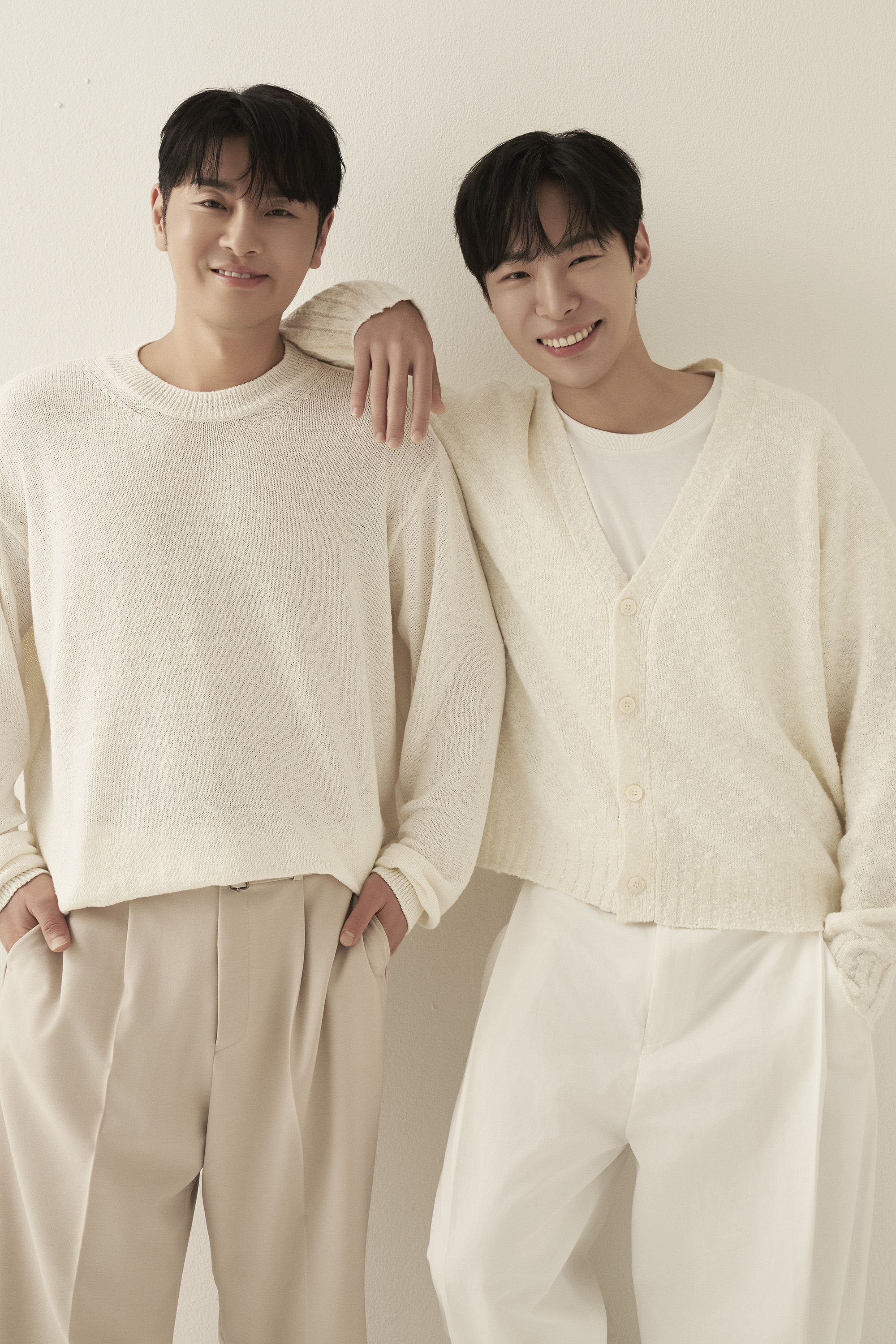 히트곡 메이커 '알고보니 혼수상태', SM C&C와 전속계약
