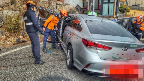  울주에서 택시가 벽 충돌...3명 사망·1명 심정지·1명 중상