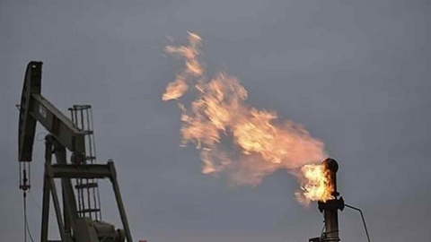 뉴욕 유가, 트럼프가 촉발한 경기 침체 우려로 1.51%↓