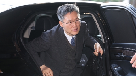 윤 대통령 선고 앞둔 재판관들, 평소보다 일찍 출근 마쳐