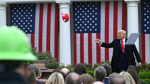 블룸버그 이코노미스트 설문 "불확실성·경기침체 가능성 높여"