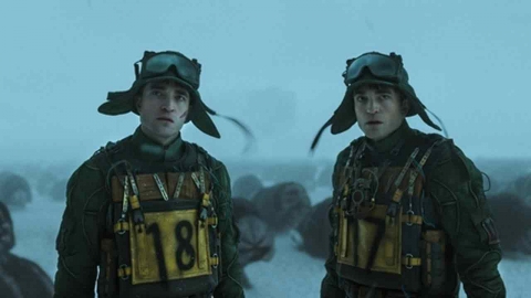 봉준호 '미키17', 한 달 만에 극장에서 막 내려