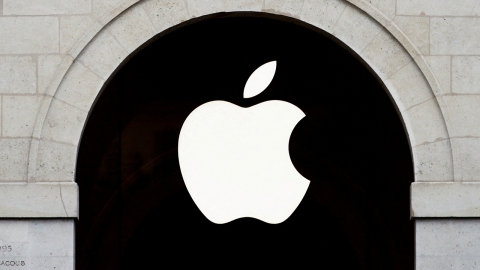 '중국 104% 관세'에 애플 주가 또 5% 하락 마감...시가 총액 2위로 하락