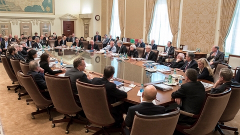 미 연준 위원들 "트럼프 행정부 정책 순효과 불확실...신중한 접근 적절"