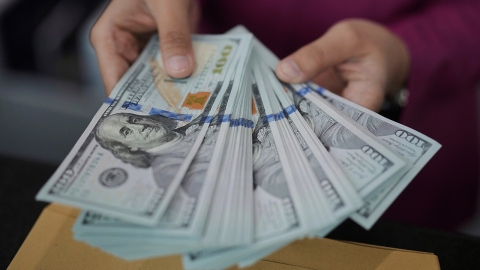 달러-원, 달러 덤핑에 하락 폭 확대...1,421원 마감