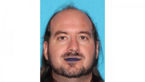 테슬라 매장 불지른 미국 40세 남성 기소...당국 "형량 협상 없어"