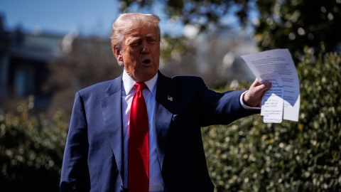 "트럼프 행정부, 보건 예산 34% 삭감...질병 관리 예산은 44%↓"