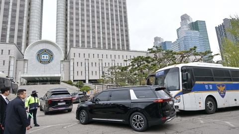  법원, 윤 전 대통령 지하주차장 비공개 출석 허용키로