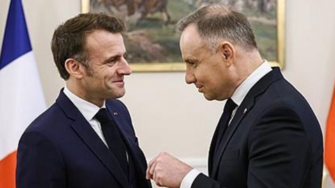 폴란드, 미국이어 프랑스에도 '핵 공유 확대' 요구