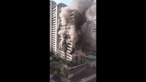  서울 관악구 봉천동 아파트에서 큰불...경찰 "방화 용의자 추적 중"