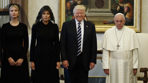 NYT "프란치스코 교황, 생전에 트럼프와 갈등 첨예"