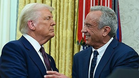 미 보건장관 "자녀 '홍역 백신 접종' 부모가 연구조사 해야"