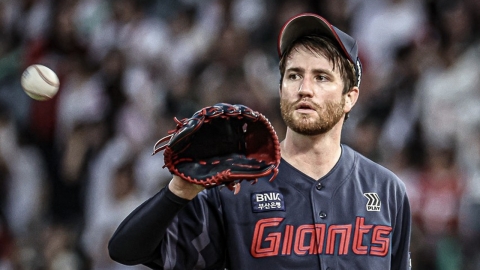 롯데 반즈, 어깨 검진 결과 8주 소견...대체 외국인 영입 검토