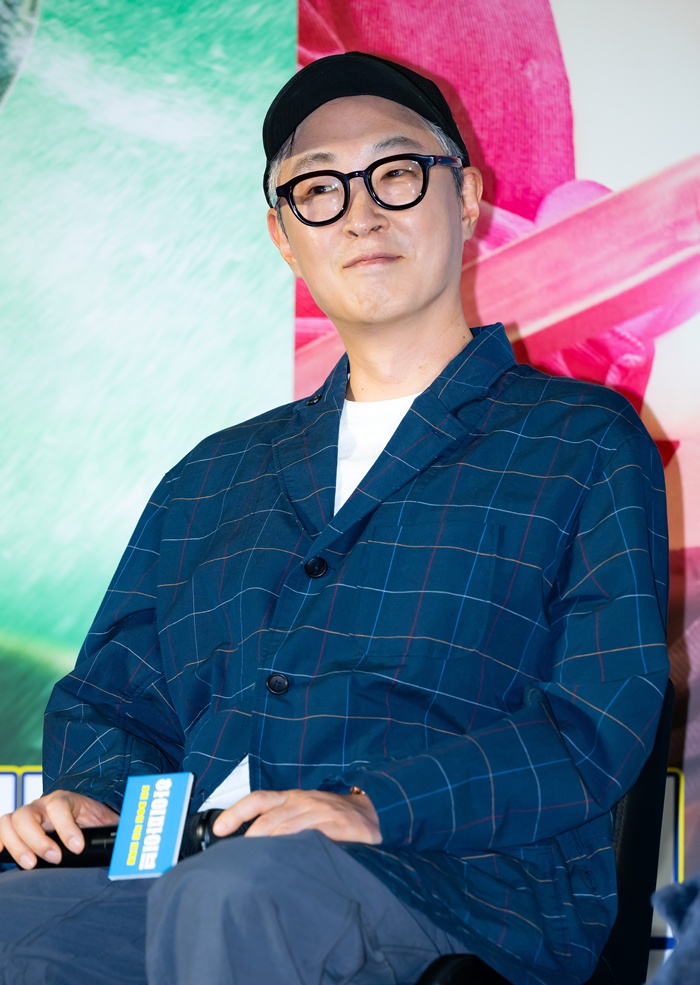 [Y현장] '하이파이브' 감독, 유아인 논란에 "없었으면 좋았을 일, 편집 無"