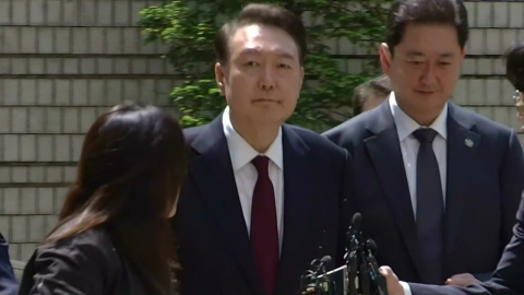 "윤, 두 번 세 번 계엄하면 된다 해"…"대통령 통화만 기억"