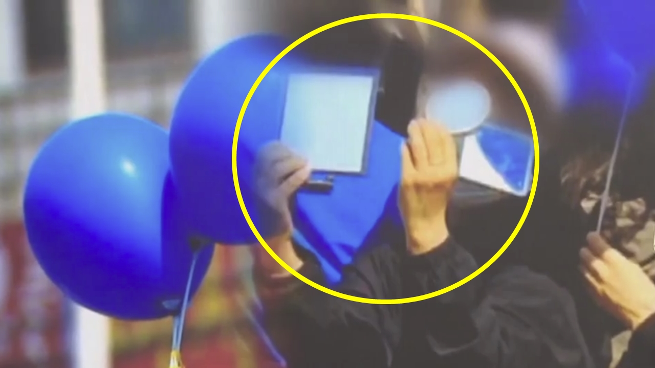 이재명 유세장서 등장한 의문의 '손거울'...정체 알고 보니