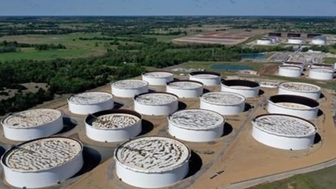 뉴욕 유가 0.8%↓...미국 원유 재고 급증에 5일 만에 하락