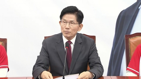 [현장영상+] 김문수 "윤 전 대통령의 탈당은 스스로 판단할 문제"