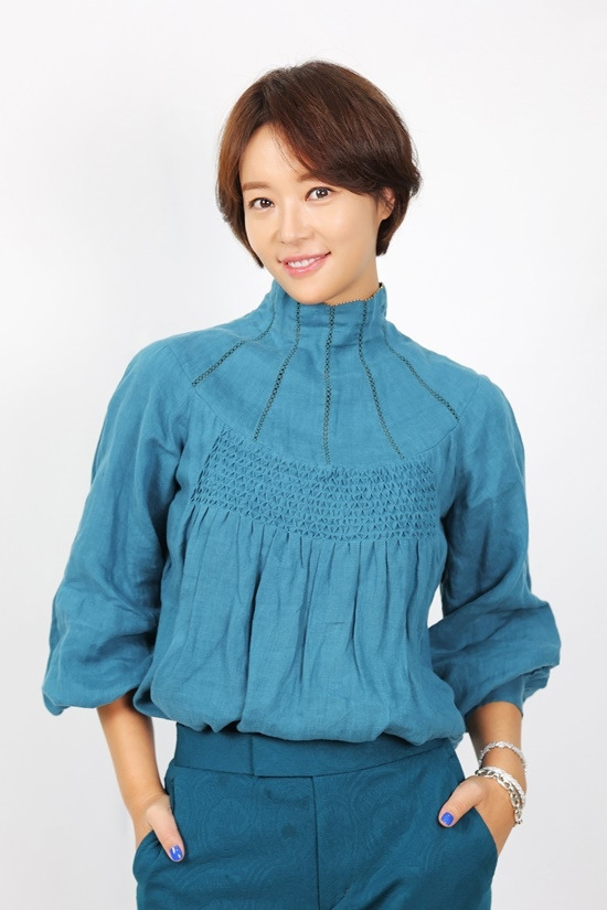 '횡령 혐의 황정음, 방송 통편집? '솔로라서' 측 "내부 논의 중"