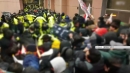 [속보] '서부지법 폭동' 취재진 폭행·법원 월담 등 4명 징역형