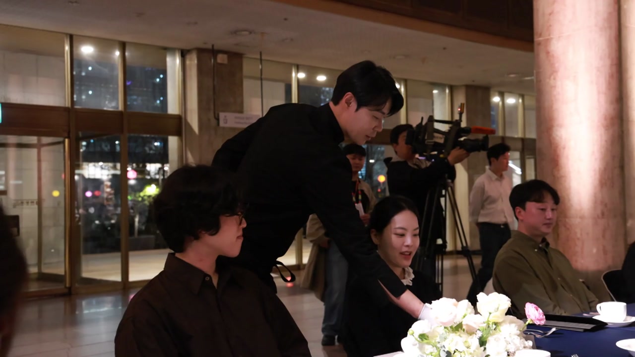 대극장 로비에서 최현석 봉골레?...'미각 돋는' 국악