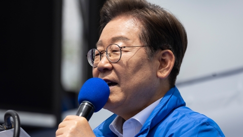  이재명 "대통령 4년 연임제 도입...권한 분산해야"