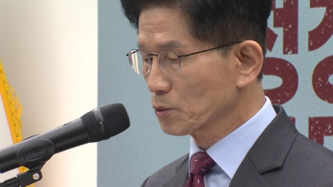 김문수도 개헌안…"임기 단축하고 4년 중임제 도입"
