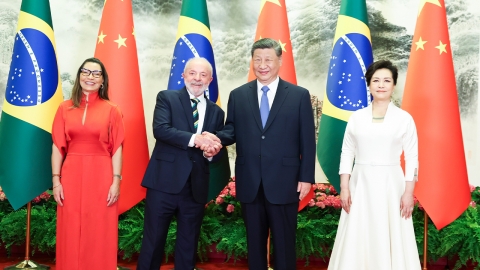 브라질 영부인, 정상회담 만찬 때 중국 시진핑 앞에서 틱톡 비판