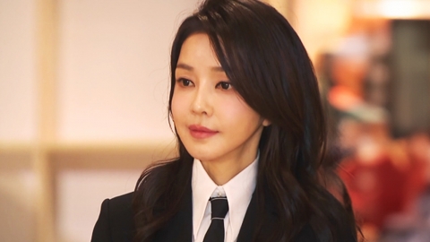 검찰, '샤넬백' 김건희 여사 비서에 전달 정황 포착