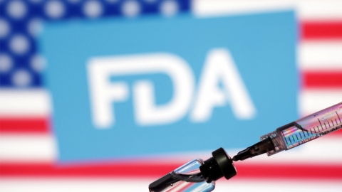 미 FDA, 코로나19 백신 접종 65세 이상·고위험군 제한 추진