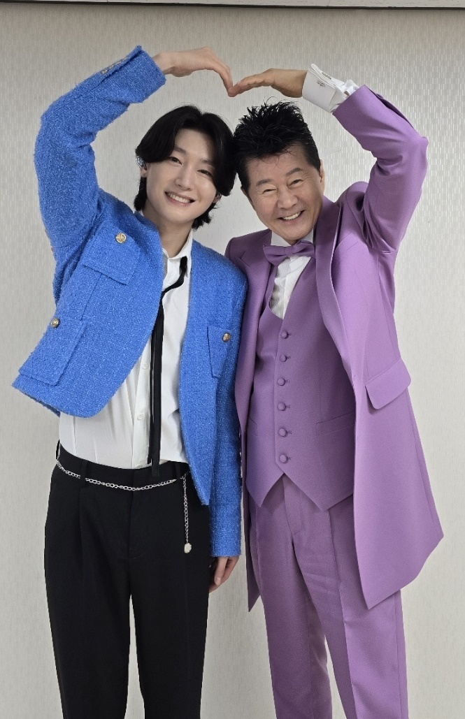 태진아, '미스터트롯3' 진 김용빈과 오랜 인연 공개