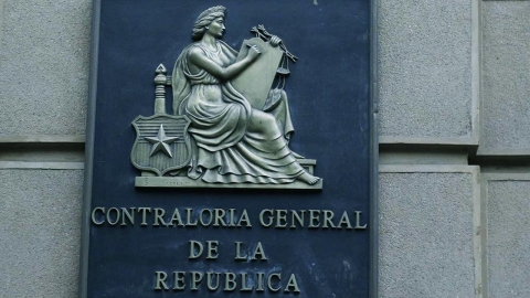 병가 내고 해외 여행, 유학에 '투잡 생활'...칠레 공직 사회 '발칵'