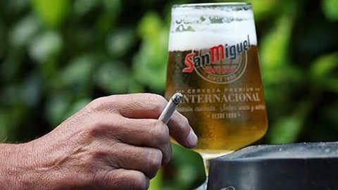 프랑스, 해변·공원 등 야외 흡연도 금지...아동보호 차원