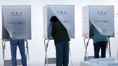 21대 대선 오전 11시 투표율 18.3%...지난 대선 대비 2.3%p ↑