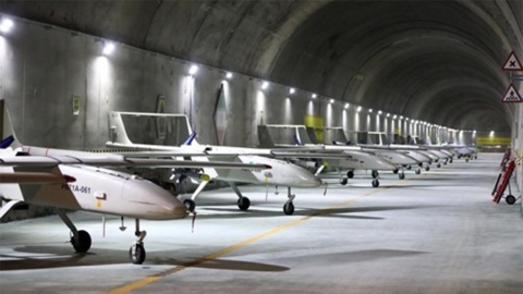 "러, 북한에 이란 자폭드론 제조역량 전수"..."남한 공중방어 무력화"