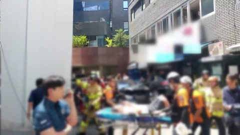 서울 논현동서 80대 몰던 승용차 식당 돌진...4명 중경상