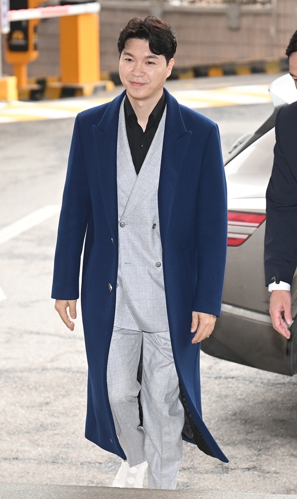 판사도 갸우뚱 “돈은 박수홍이 벌었는데, 형이 부동산 4채?”