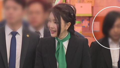 \'김건희 선물용\' 샤넬백, 가방과 신발로 교환