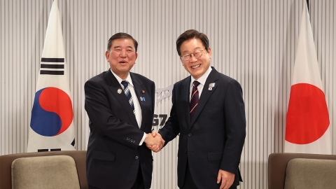  이 대통령, 일본 이시바 총리와 첫 정상회담