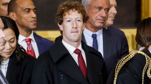 저커버그 "메타로 오면 천 억 줄게"...샘 올트먼 "미친 짓"