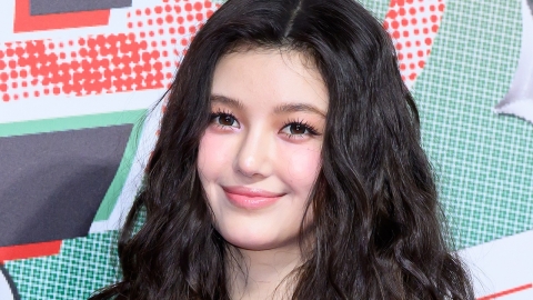 뉴진스 다니엘, 일본 행사에 어도어 스태프와 '불편한 동행'