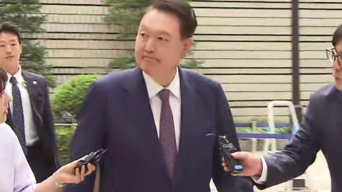 윤, 3차 소환도 불출석…경찰 "특검과 체포영장 등 논의"