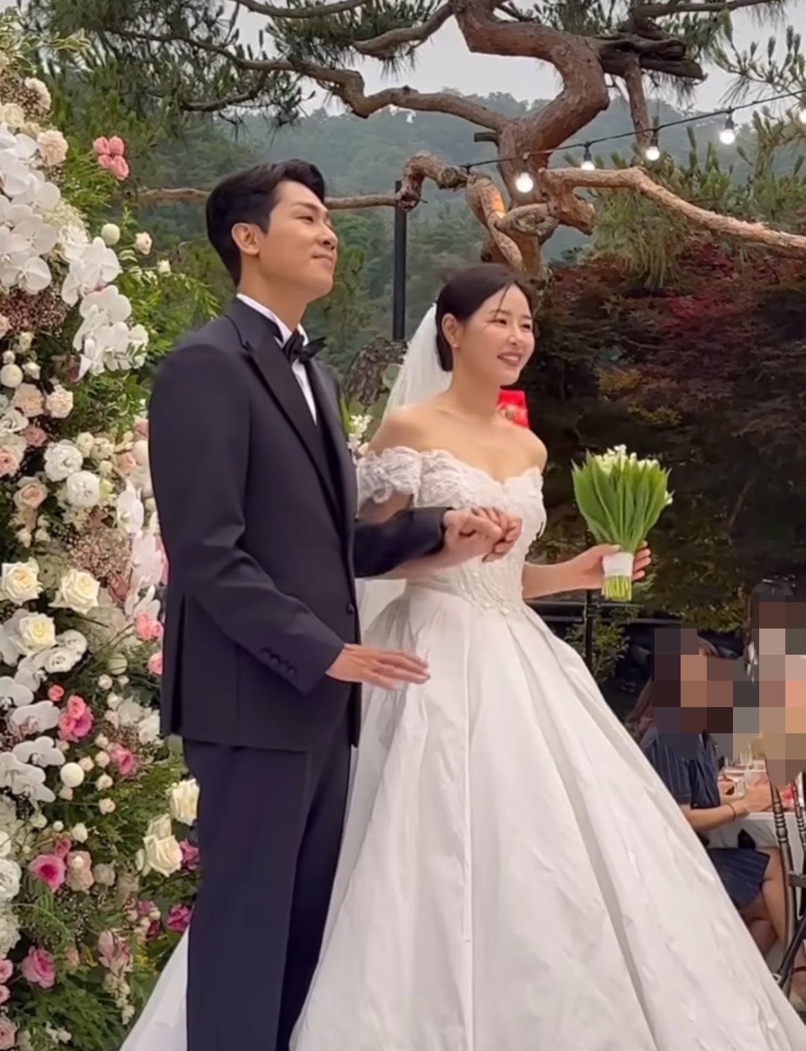 박하나·김태술, 야외 결혼식 현장 공개…비주얼 부부 탄생